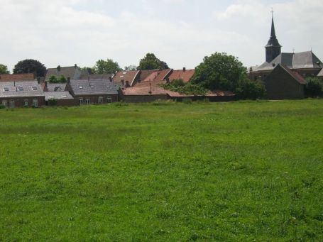 Stevensweert NL : Stevensweert liegt auf einer natürlich entstandenen Insel inmitten der Maas